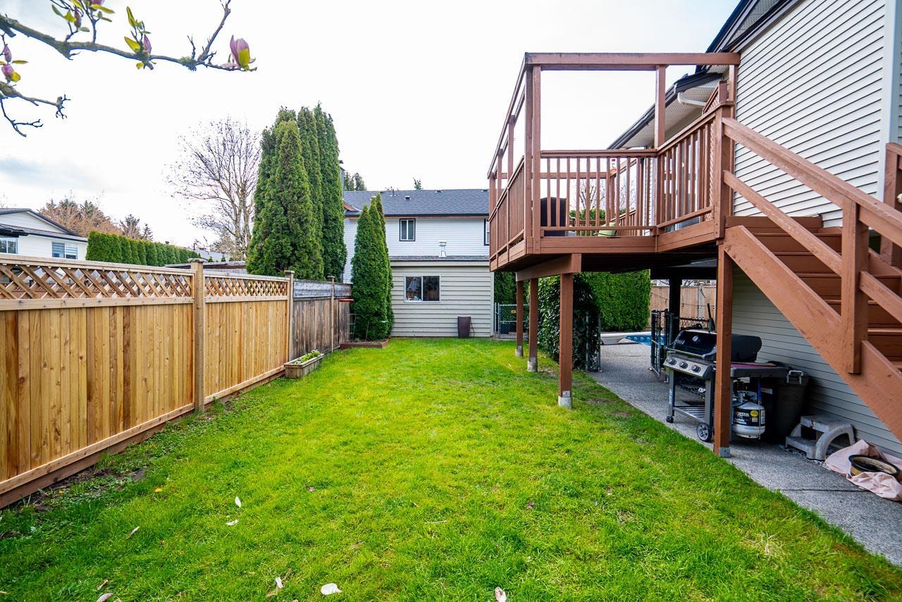 18320 59a Avenue, Surrey, British Columbia  V3S 5Y1 - Photo 35 - R3113132