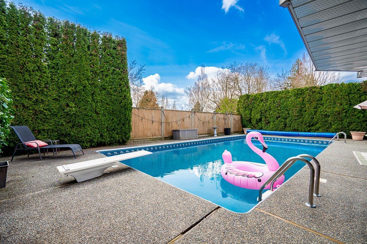 18320 59a Avenue, Surrey, British Columbia  V3S 5Y1 - Photo 36 - R3113132