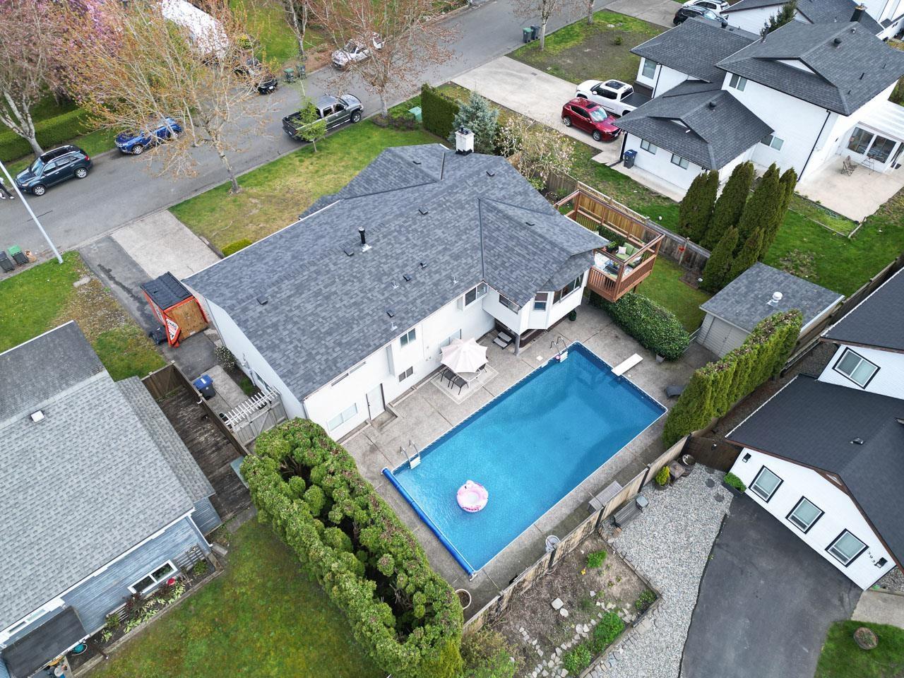18320 59a Avenue, Surrey, British Columbia  V3S 5Y1 - Photo 38 - R3113132