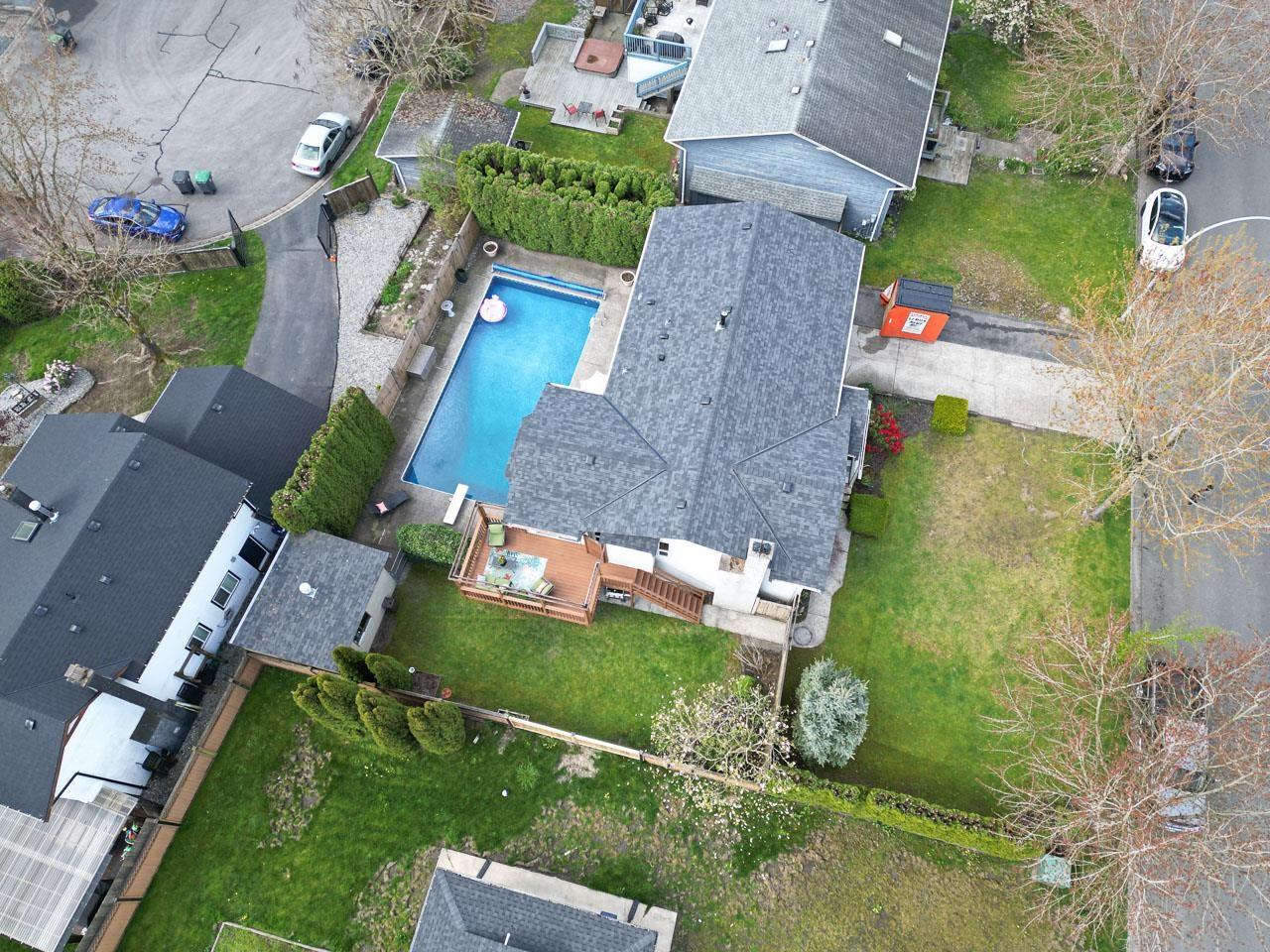 18320 59a Avenue, Surrey, British Columbia  V3S 5Y1 - Photo 39 - R3113132