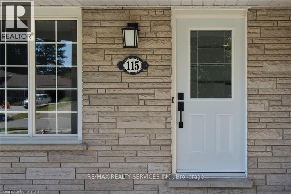 115 Uplands Drive, Kitchener, Ontario  N2M 4X3 - Photo 3 - X13020982