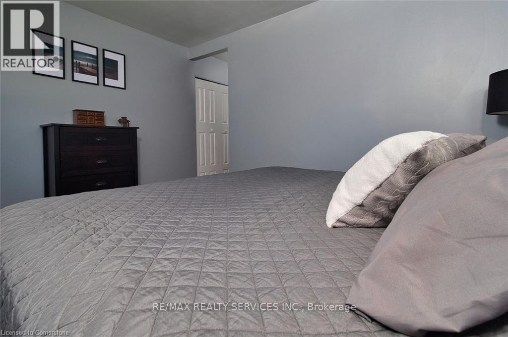 115 Uplands Drive, Kitchener, Ontario  N2M 4X3 - Photo 9 - X13020982