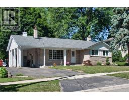 115 UPLANDS DRIVE, Kitchener, Ontario