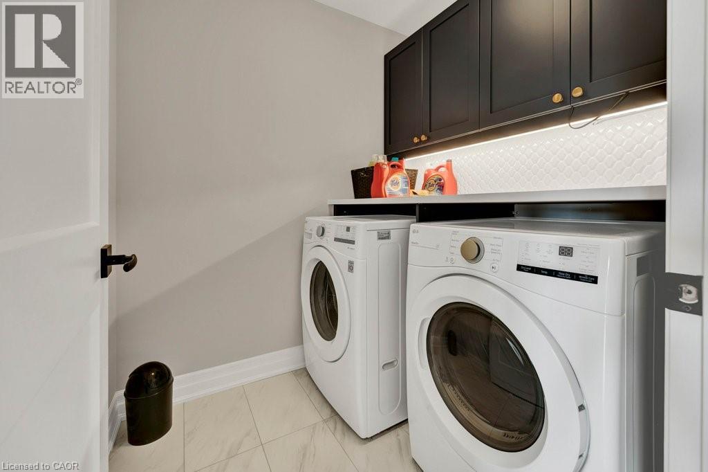 124 Forestwalk Street, Kitchener, Ontario  N2R 0S9 - Photo 17 - 40821417