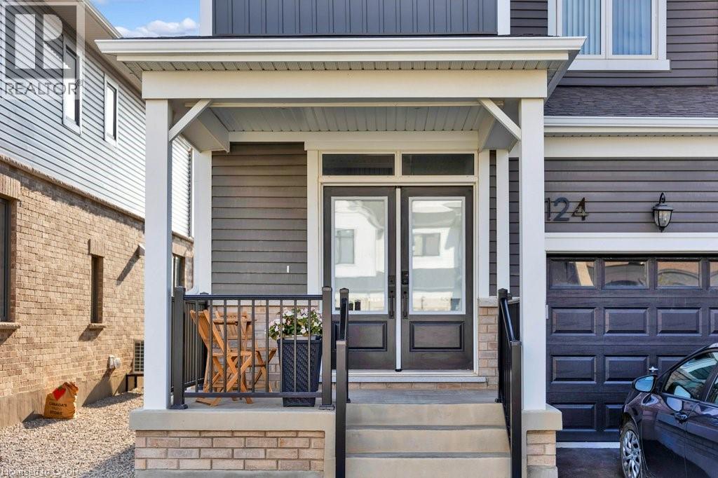 124 Forestwalk Street, Kitchener, Ontario  N2R 0S9 - Photo 4 - 40821417
