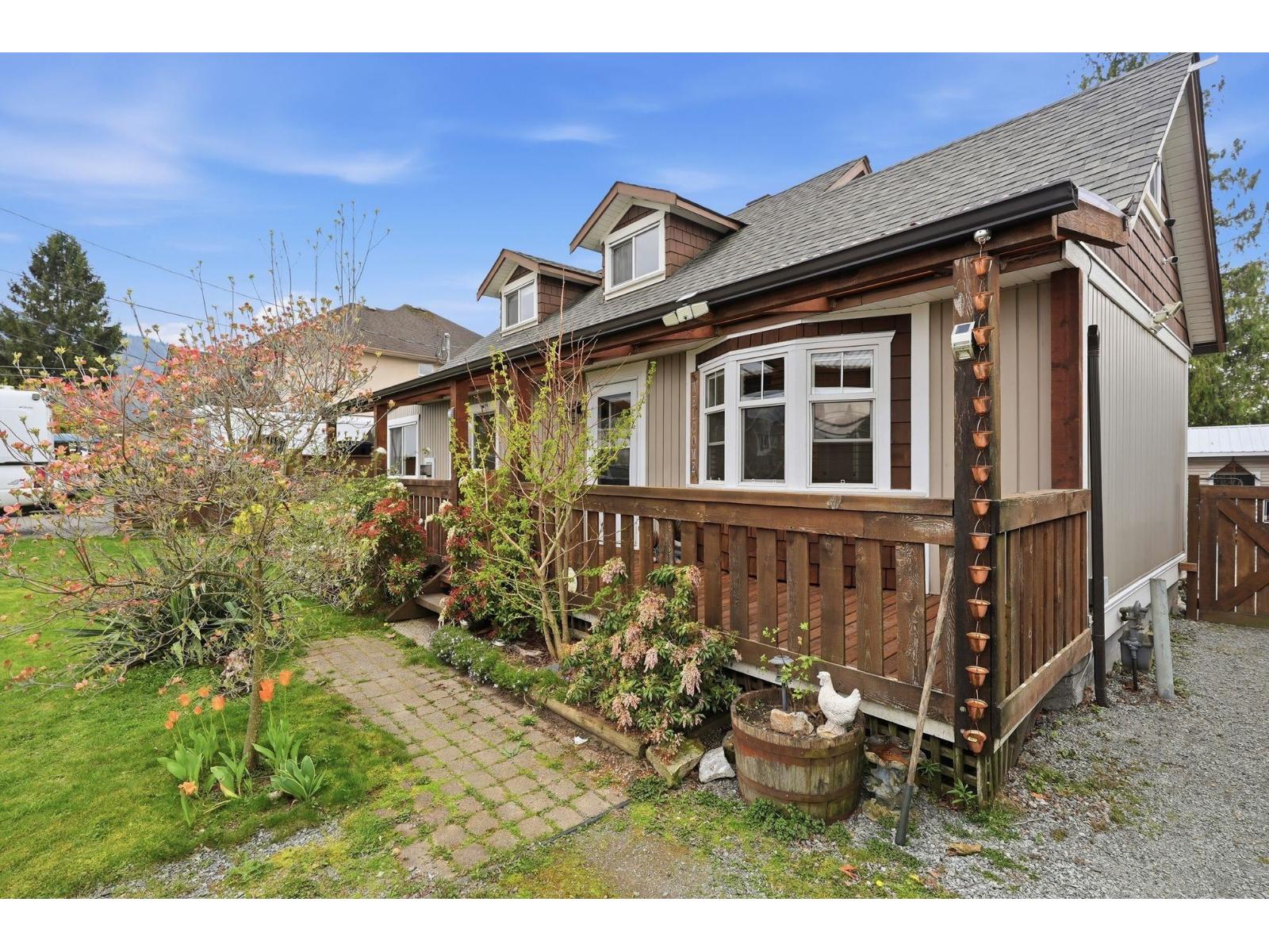 5565 Webster Road, Sardis South, Chilliwack, British Columbia  V2R 4P6 - Photo 3 - R3112580