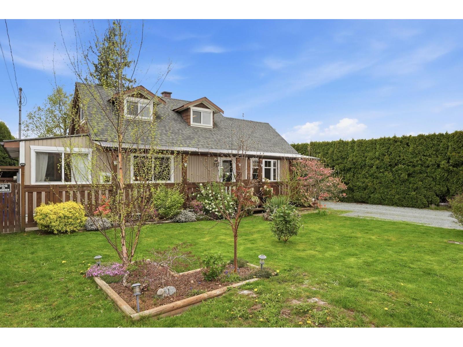 5565 Webster Road, Sardis South, Chilliwack, British Columbia  V2R 4P6 - Photo 2 - R3112580