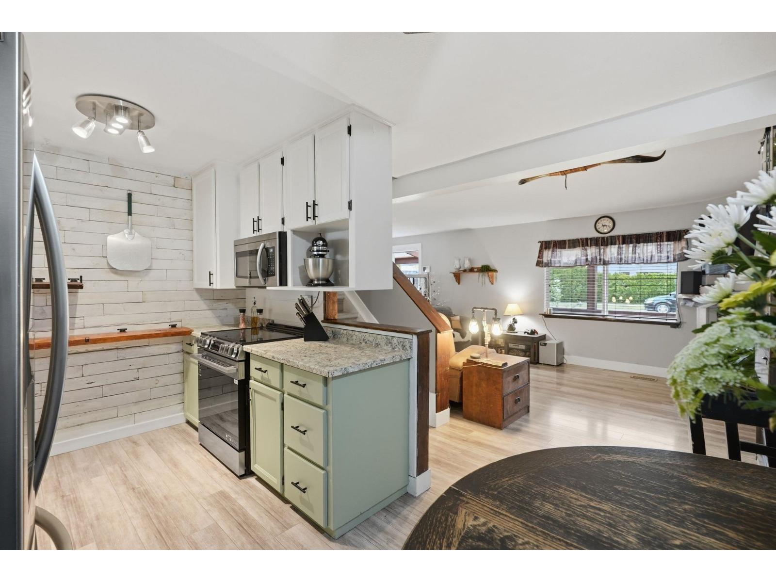 5565 Webster Road, Sardis South, Chilliwack, British Columbia  V2R 4P6 - Photo 9 - R3112580