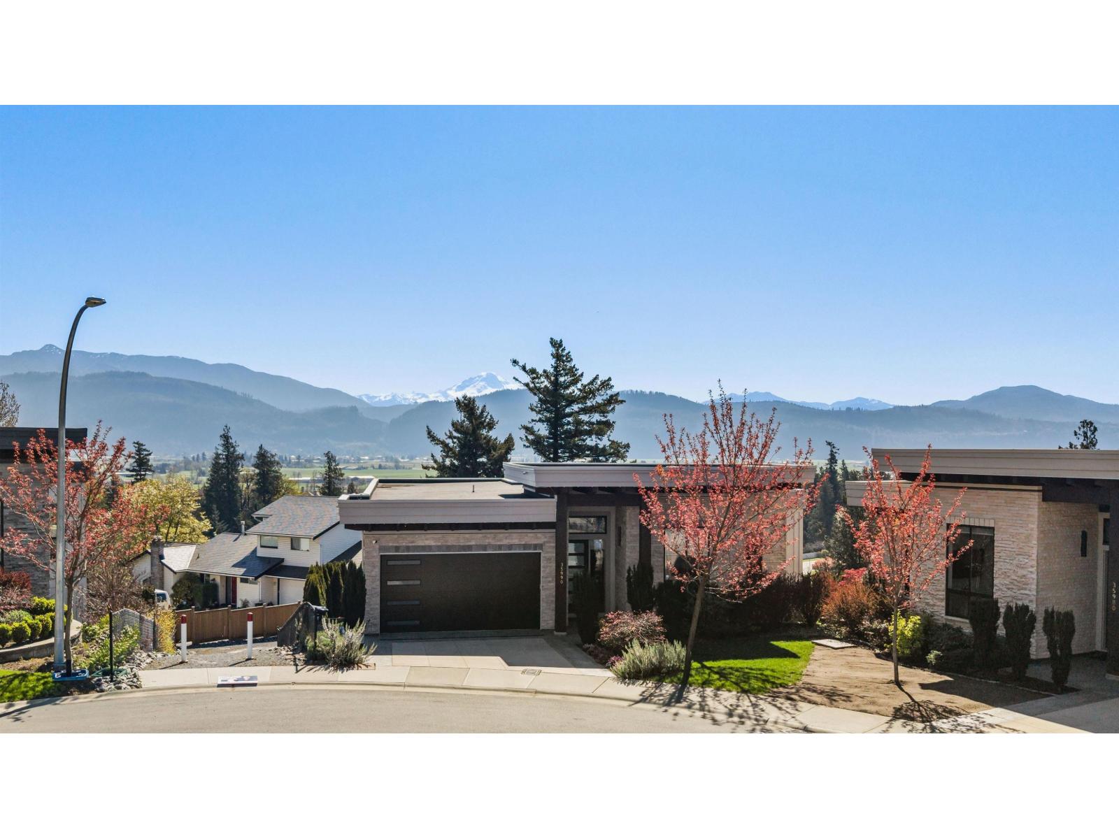 35990 TIMBERLANE DRIVE, Abbotsford, British Columbia