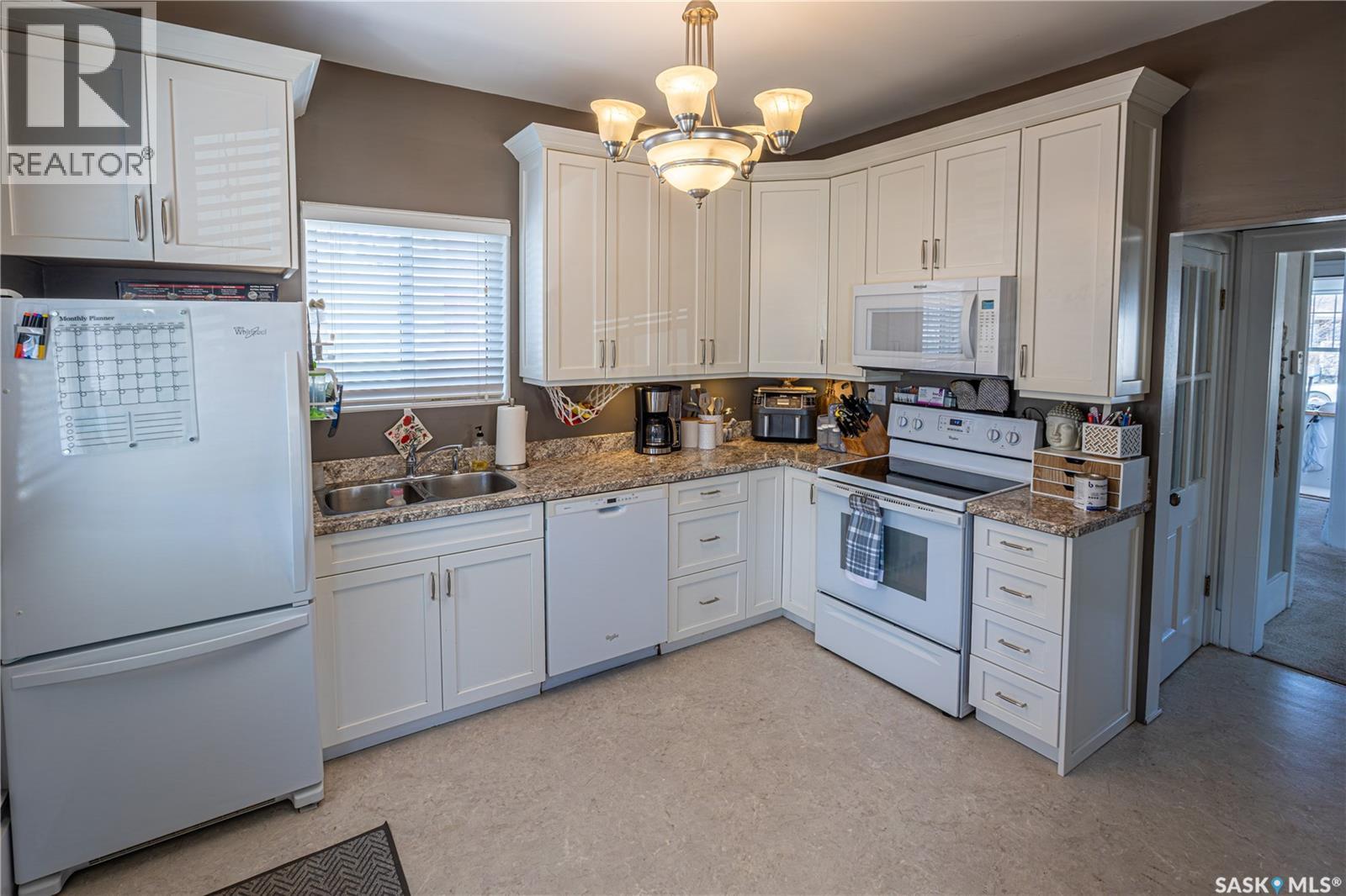 201 Athabasca Street W, Moose Jaw, Saskatchewan  S6H 2B8 - Photo 12 - SK033366