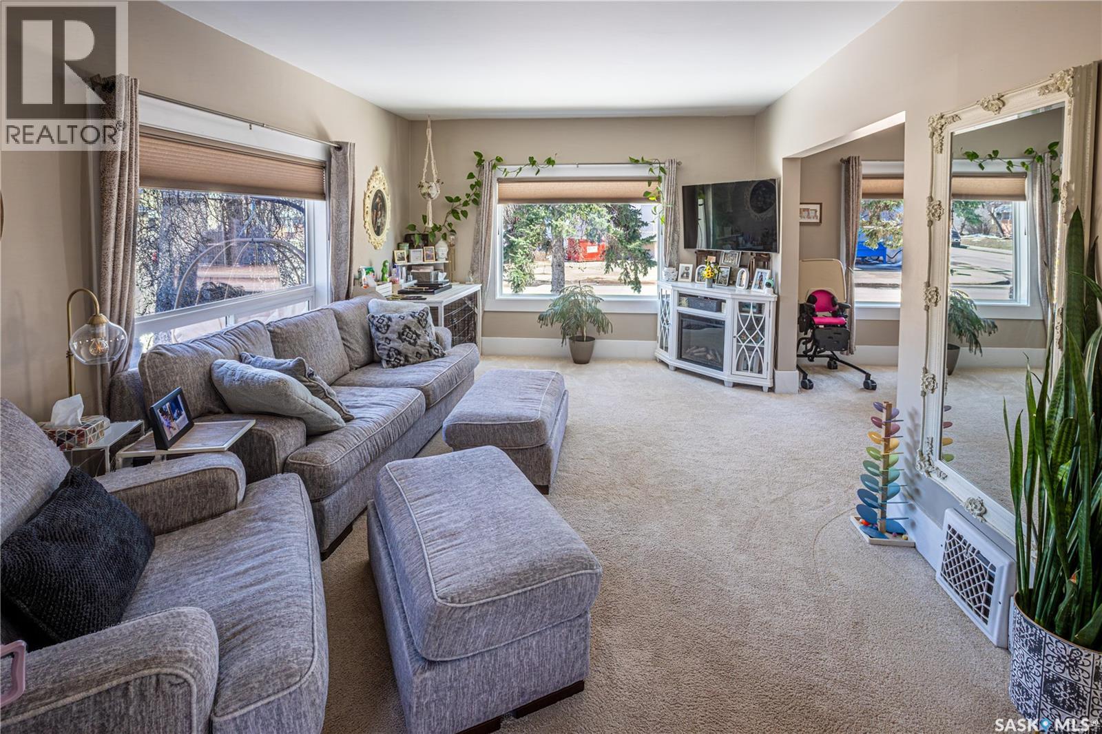 201 Athabasca Street W, Moose Jaw, Saskatchewan  S6H 2B8 - Photo 6 - SK033366