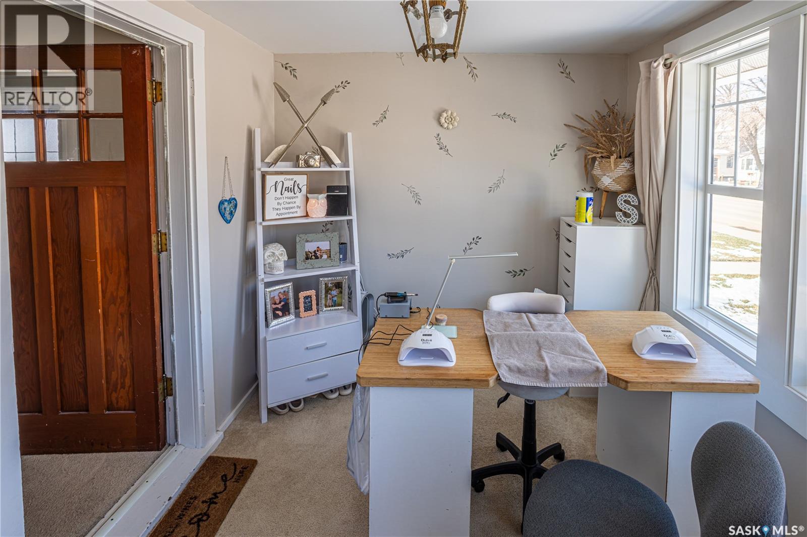 201 Athabasca Street W, Moose Jaw, Saskatchewan  S6H 2B8 - Photo 4 - SK033366