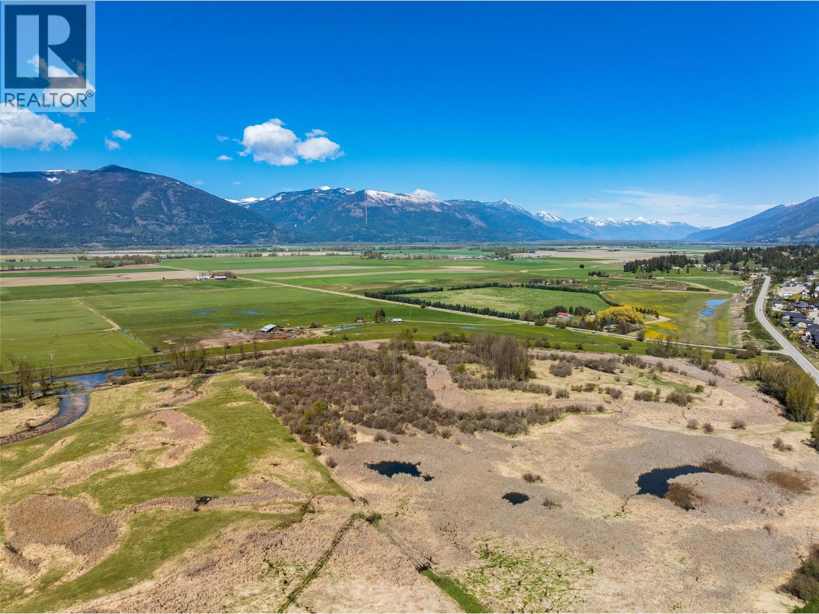 305 Kootenay River Road, Creston, British Columbia  V0B 1G0 - Photo 15 - 2466359