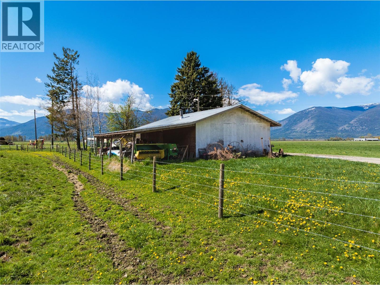 305 Kootenay River Road, Creston, British Columbia  V0B 1G0 - Photo 26 - 2466359