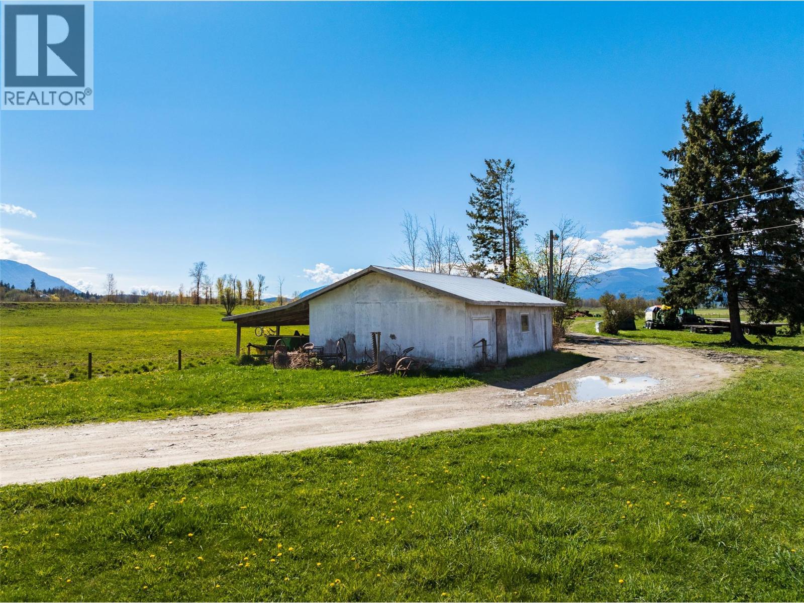 305 Kootenay River Road, Creston, British Columbia  V0B 1G0 - Photo 25 - 2466359