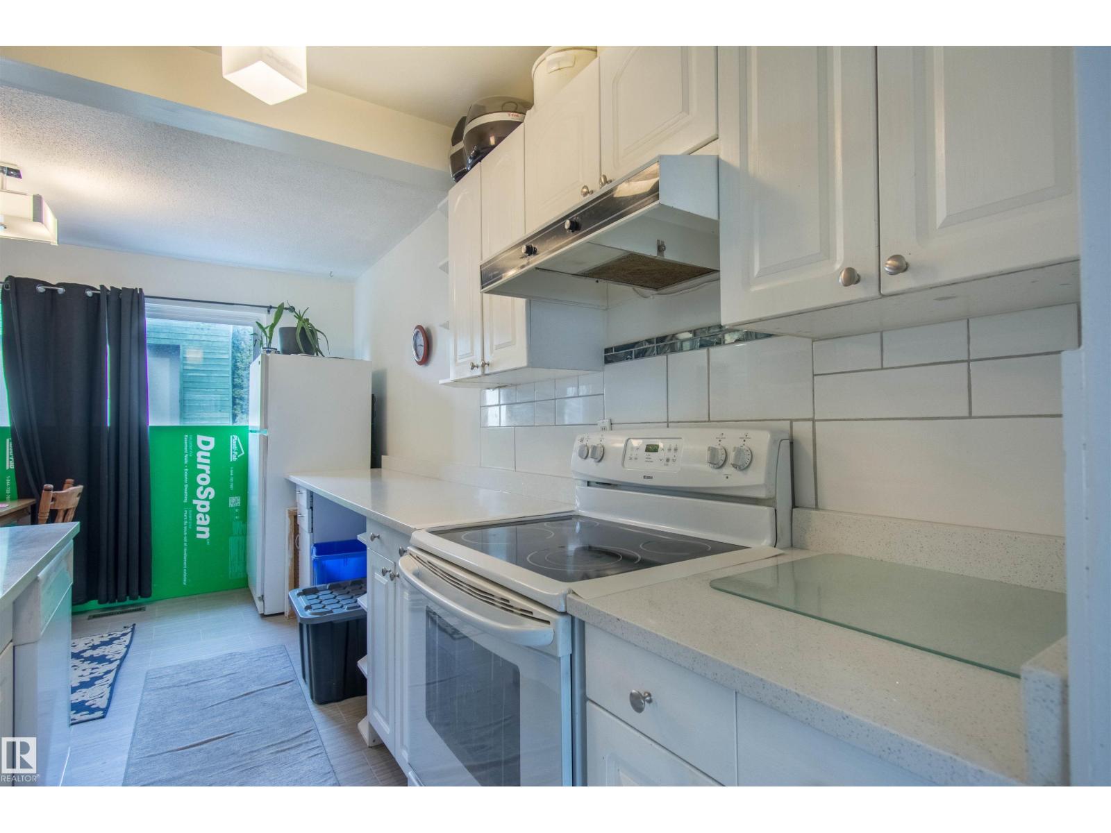 892 Abbottsfield Rd Nw Nw, Edmonton, Alberta  T5W 4R4 - Photo 8 - E4483063