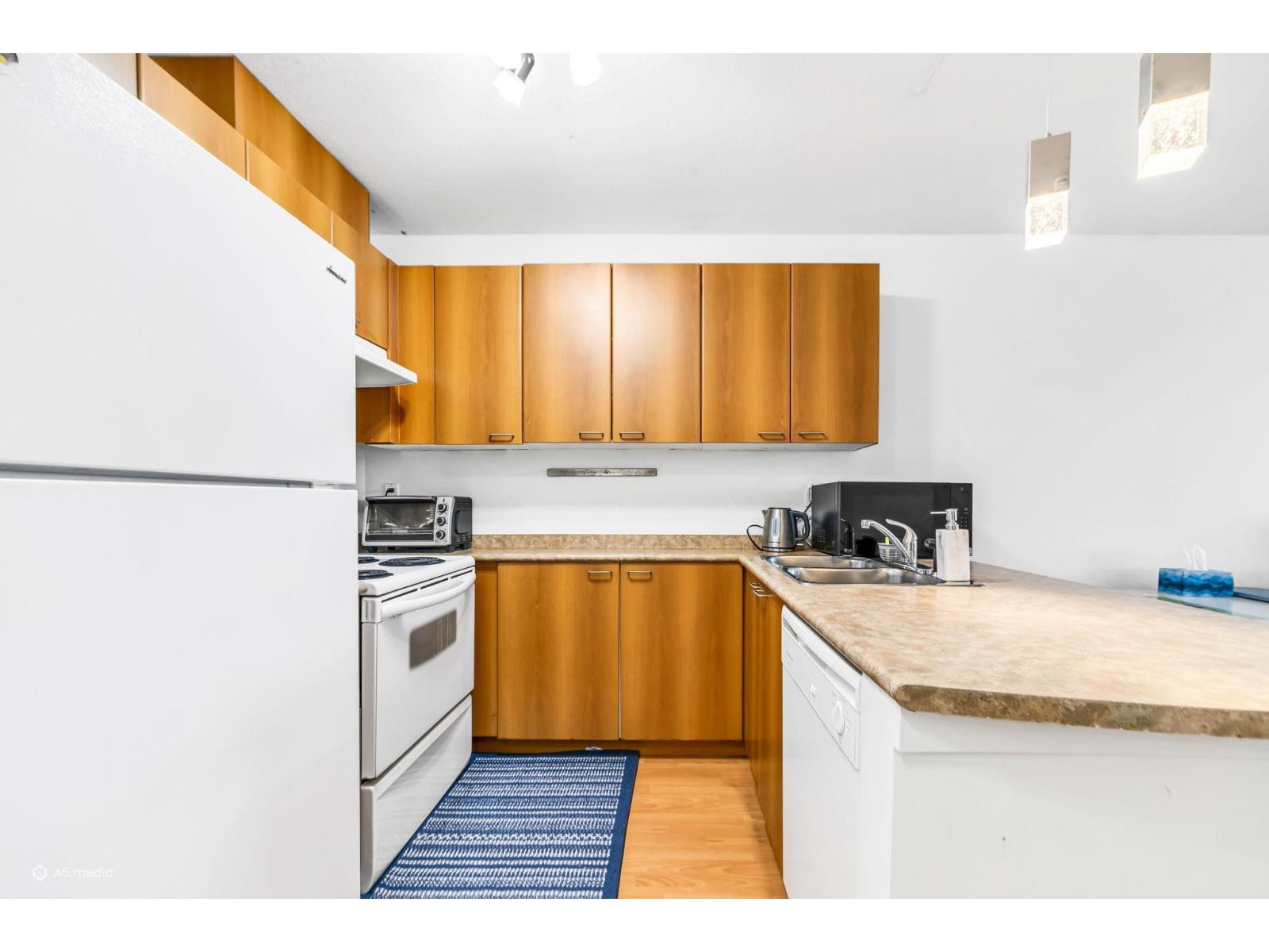 508 12083 92a Avenue, Surrey, British Columbia  V3V 8C8 - Photo 7 - R3112457