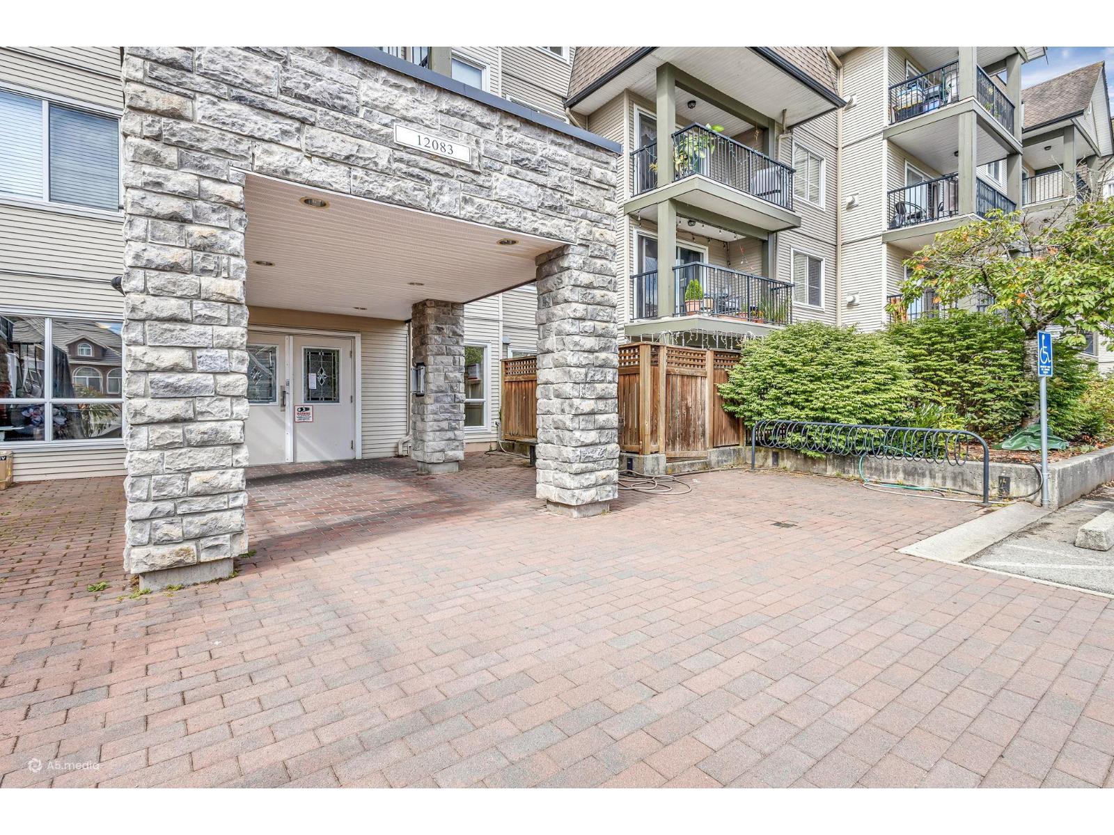 508 12083 92a Avenue, Surrey, British Columbia  V3V 8C8 - Photo 3 - R3112457