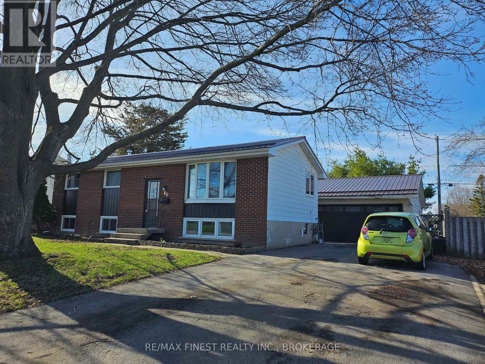 86 Chesterfield Drive, Loyalist, Ontario  K7N 1M2 - Photo 1 - X13021052