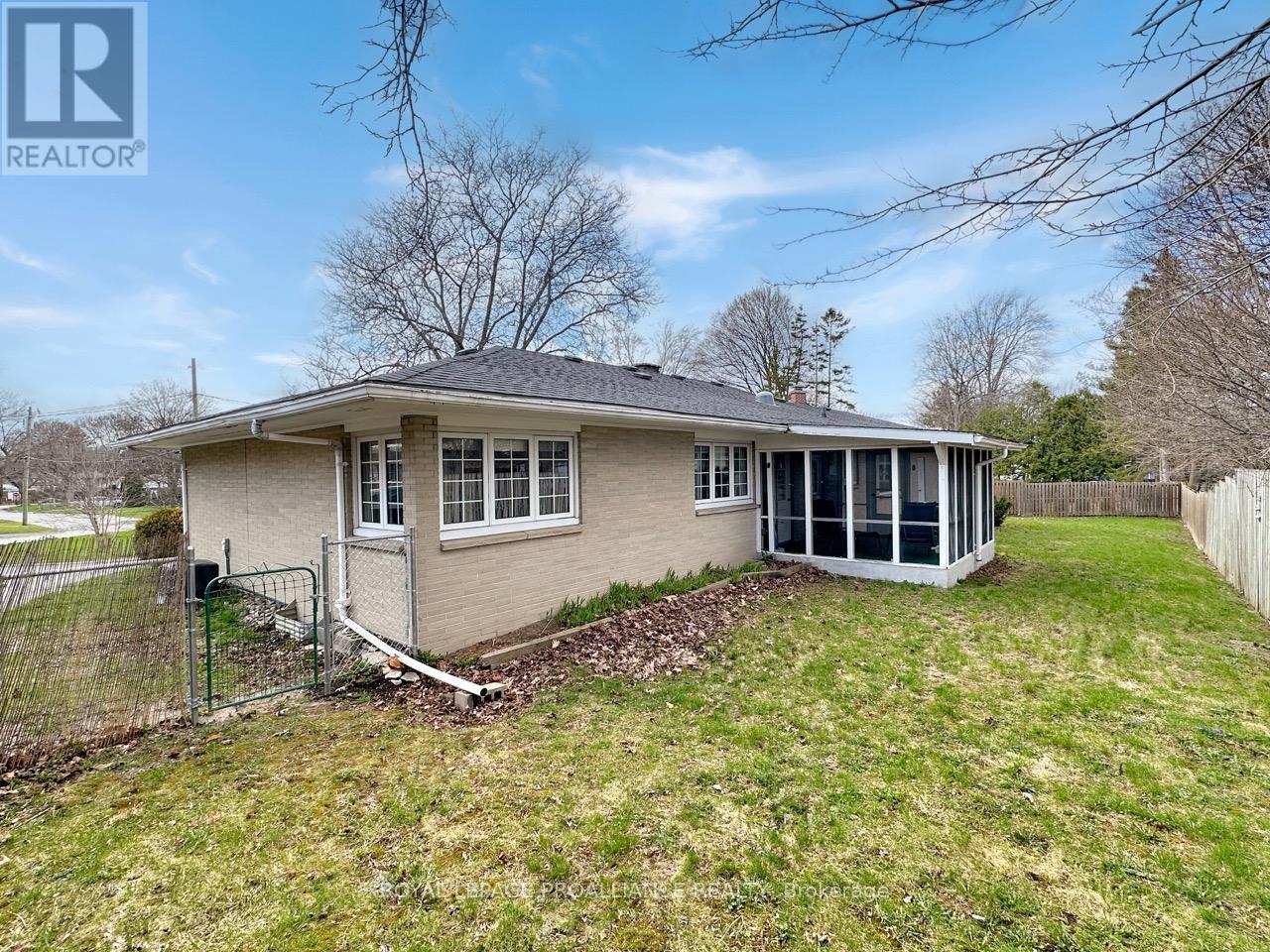 7 Eastwood Park Drive, Belleville, Ontario  K8N 1W3 - Photo 41 - X13021086