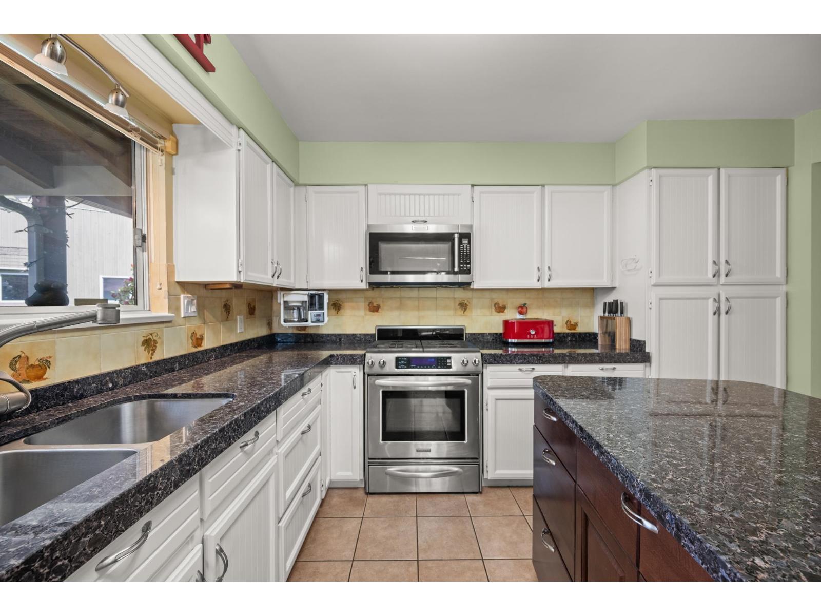 5715 132 Street, Surrey, British Columbia  V3X 1N6 - Photo 7 - R3113142