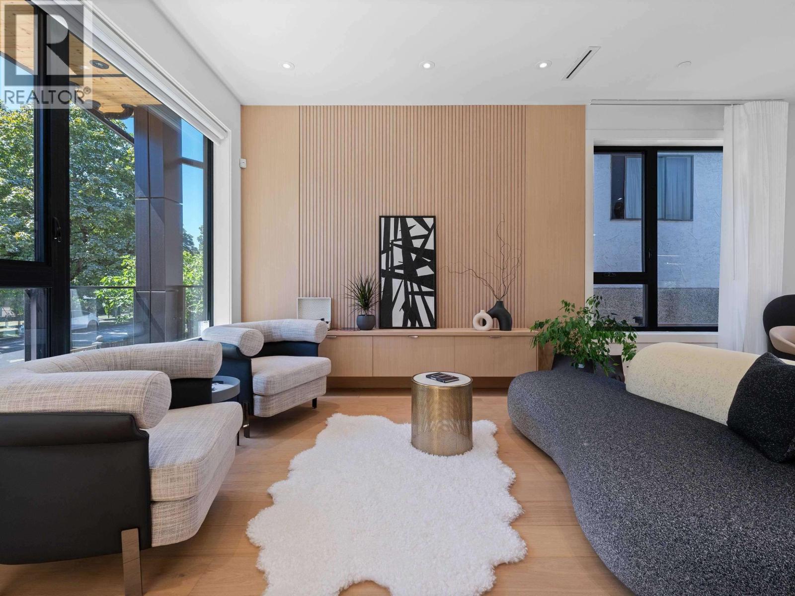 2111 E 46th Avenue, Vancouver, British Columbia  V5P 1P3 - Photo 4 - R3113233