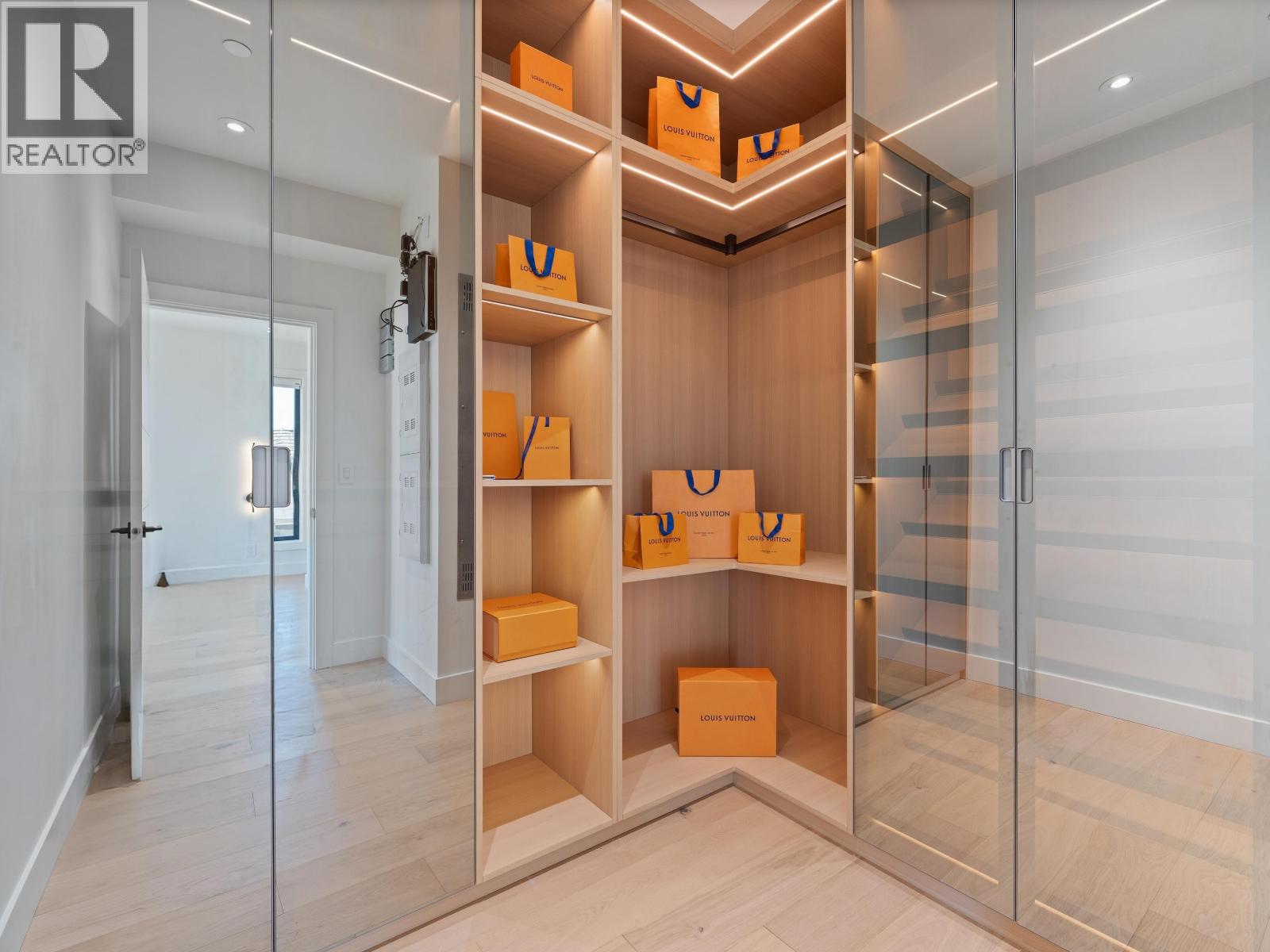 2111 E 46th Avenue, Vancouver, British Columbia  V5P 1P3 - Photo 18 - R3113233