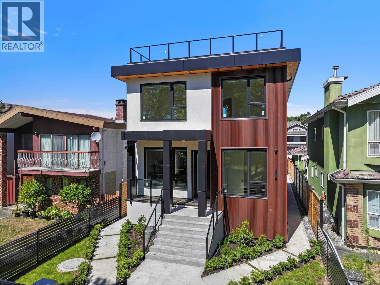 2111 E 46TH AVENUE, Vancouver, British Columbia