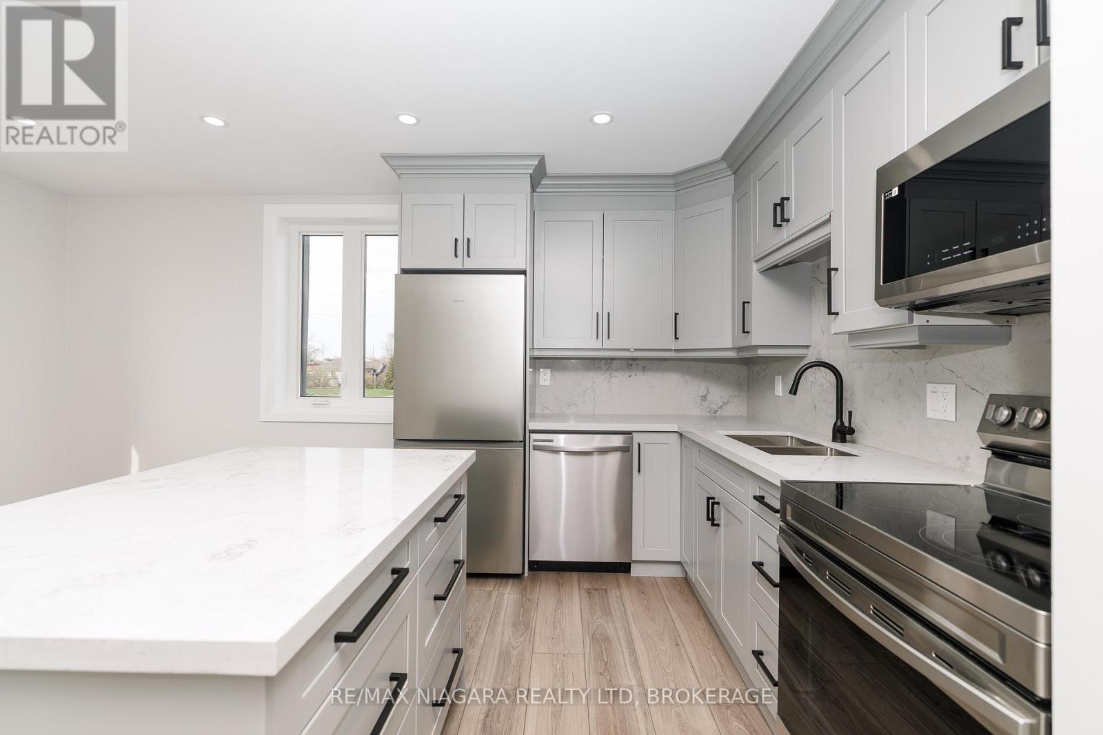 Unit 4 - 2 Lewis Street, Fort Erie, Ontario  L2A 2P7 - Photo 6 - X13021178