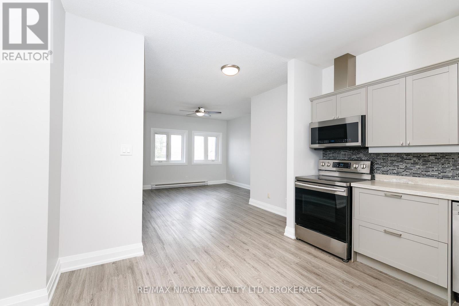 Unit 9 - 2 Lewis Street, Fort Erie, Ontario  L2A 2P7 - Photo 5 - X13021188