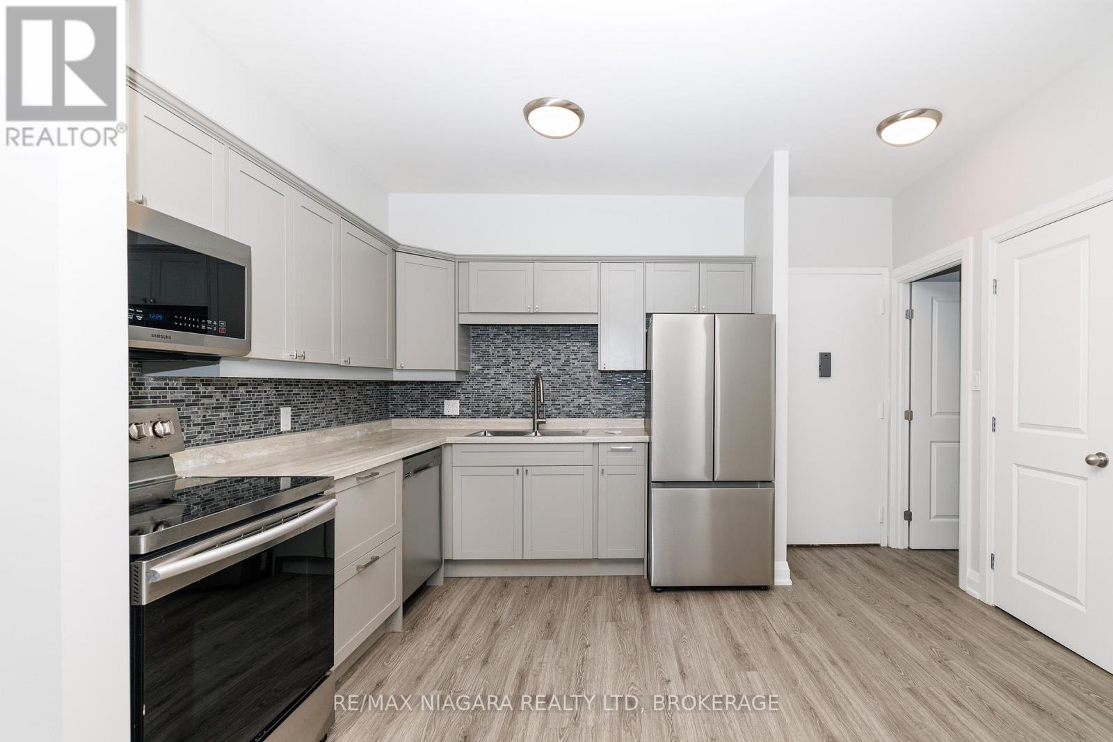 Unit 9 - 2 Lewis Street, Fort Erie, Ontario  L2A 2P7 - Photo 7 - X13021188