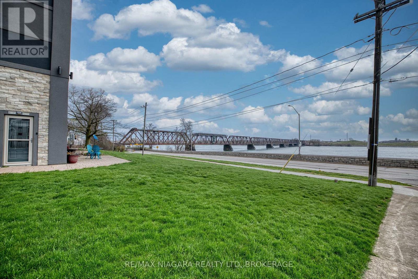 Unit #12 - 2 Lewis Street, Fort Erie, Ontario  L2A 2P7 - Photo 4 - X13021192