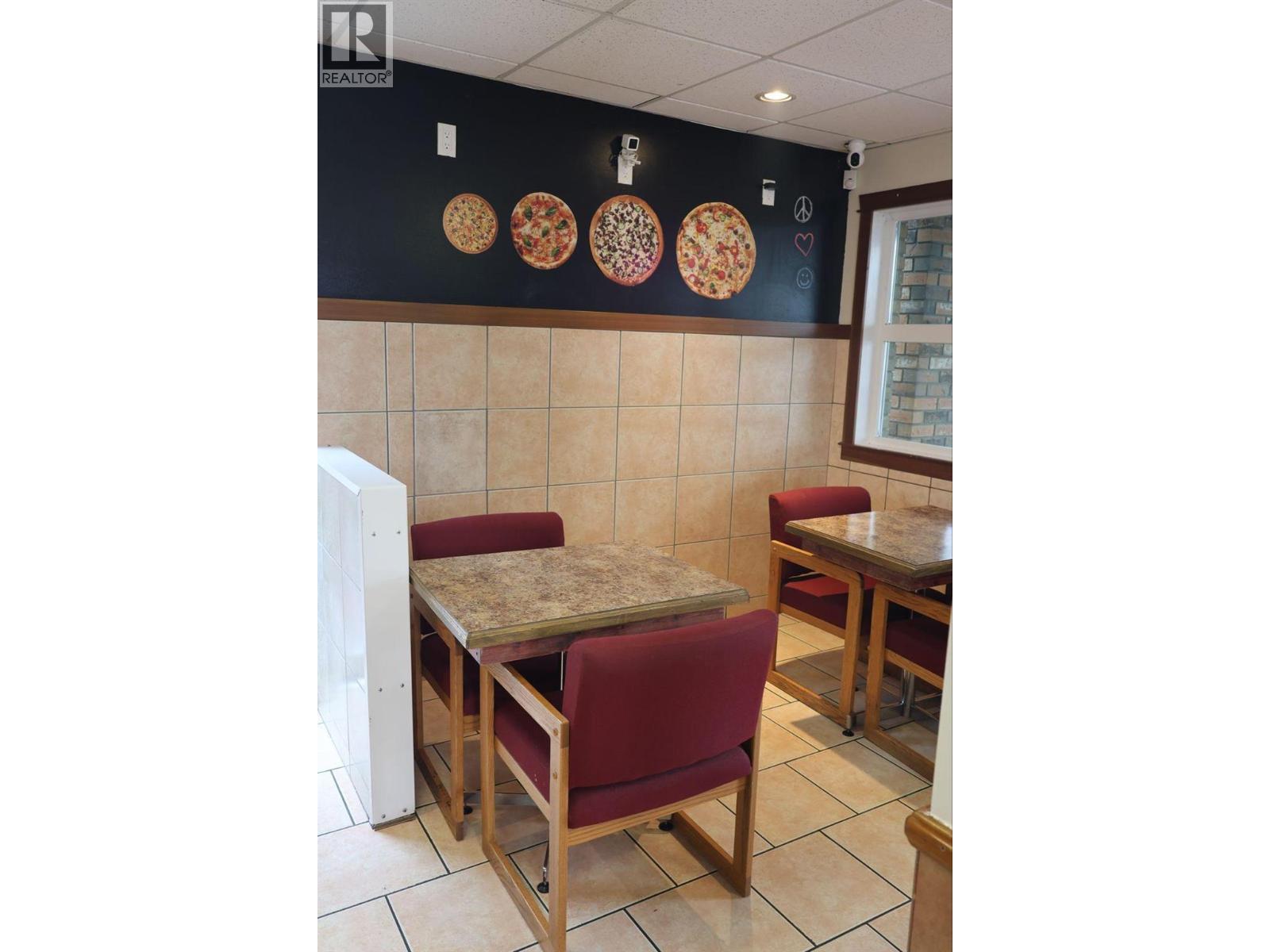 3105 35 Avenue, Vernon, British Columbia  V1T 2T2 - Photo 3 - 10384141