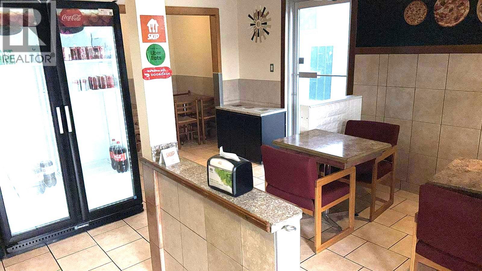 3105 35 Avenue, Vernon, British Columbia  V1T 2T2 - Photo 4 - 10384141