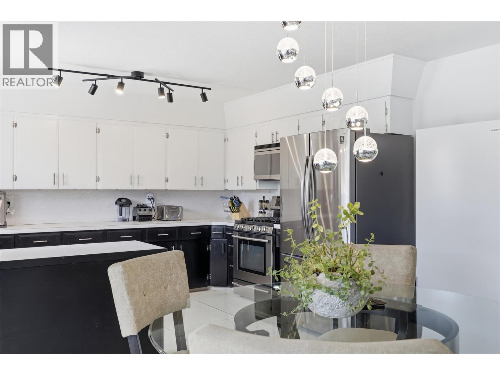 2165 Ponderosa Avenue, Kamloops, British Columbia  V2B 4V8 - Photo 15 - 10383696