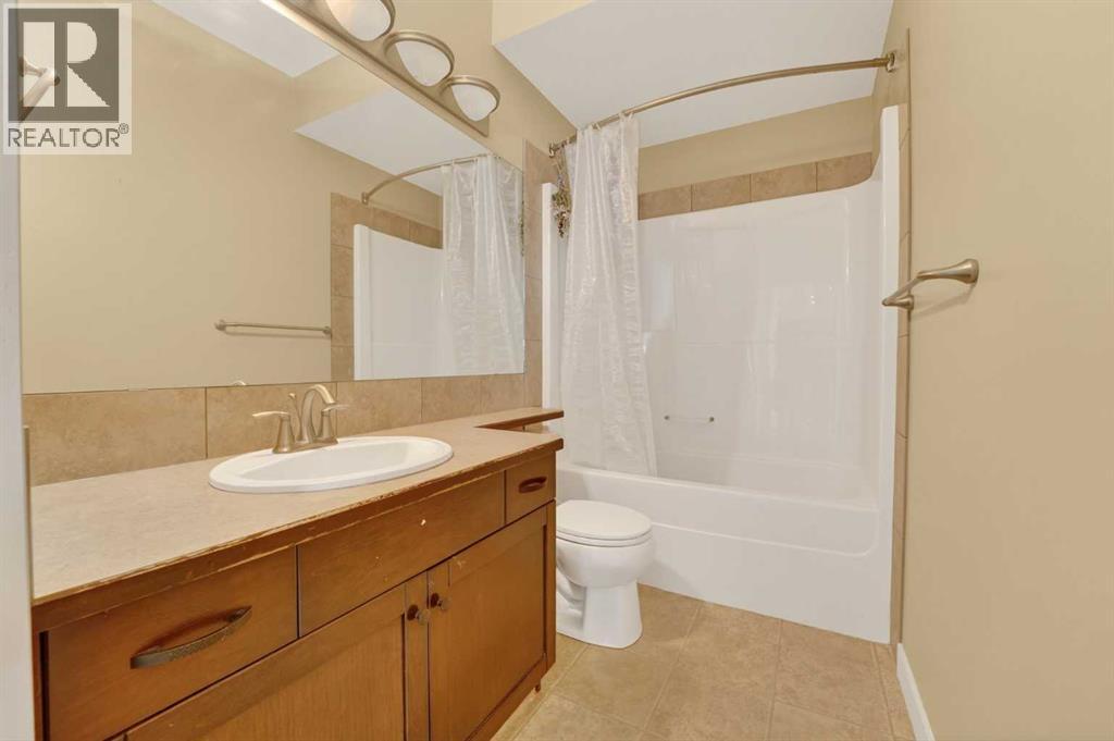 1, 197 Silkstone Road W, Lethbridge, Alberta  T1J 4J9 - Photo 33 - A2299091