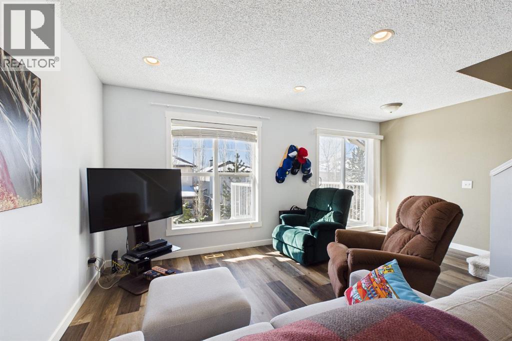 47 Toscana Gardens, Calgary, Alberta  T3L 3C2 - Photo 15 - A2303418