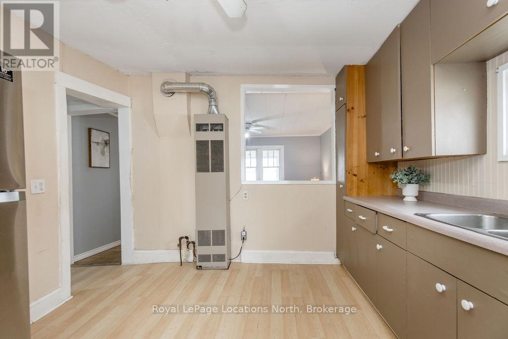 221 Spruce Street, Collingwood, Ontario  L9Y 3G9 - Photo 13 - S13021060