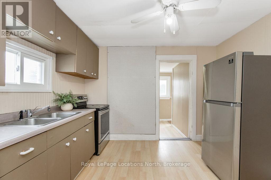221 Spruce Street, Collingwood, Ontario  L9Y 3G9 - Photo 15 - S13021060