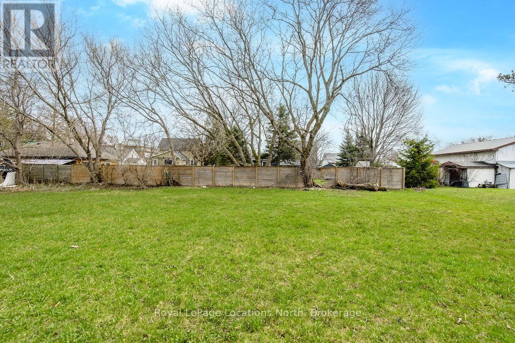 221 Spruce Street, Collingwood, Ontario  L9Y 3G9 - Photo 26 - S13021060