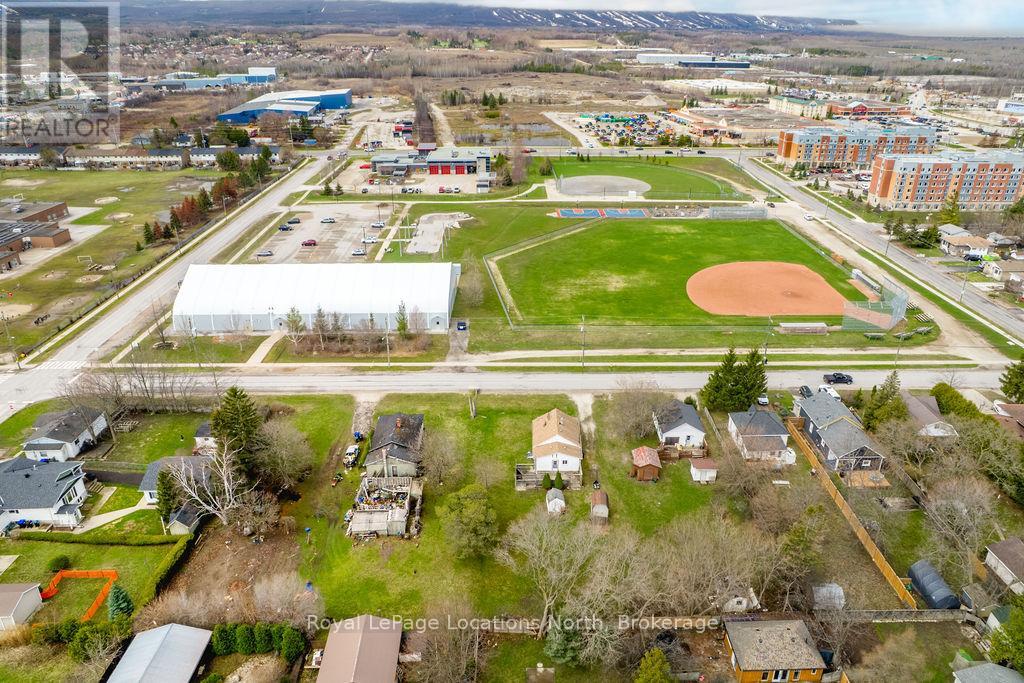 221 Spruce Street, Collingwood, Ontario  L9Y 3G9 - Photo 29 - S13021060