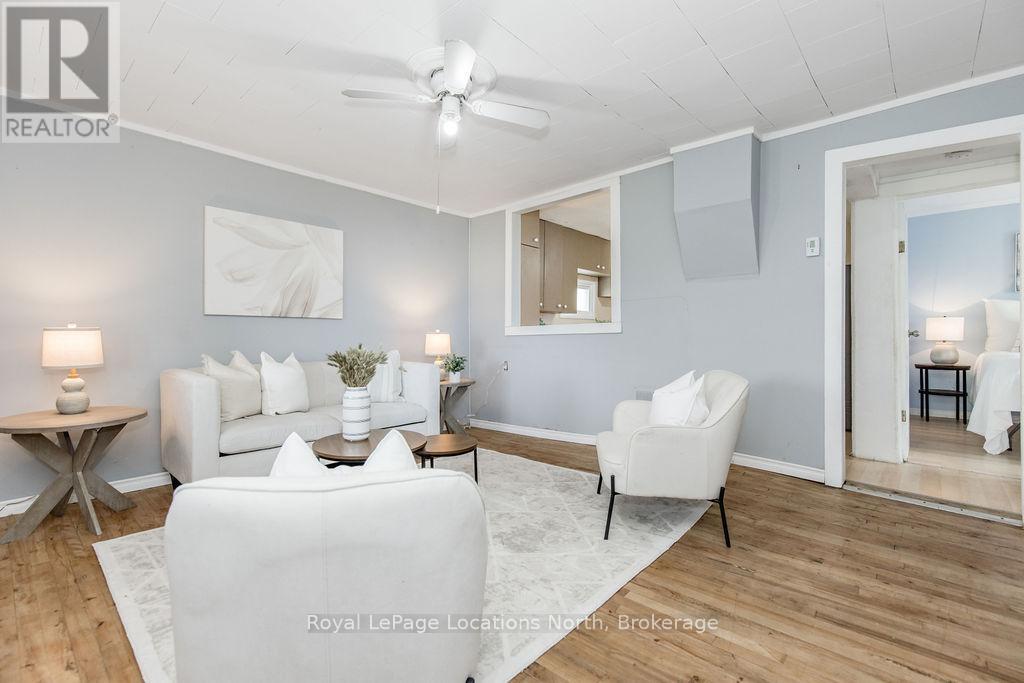 221 Spruce Street, Collingwood, Ontario  L9Y 3G9 - Photo 4 - S13021060