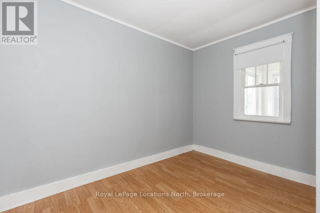 221 Spruce Street, Collingwood, Ontario  L9Y 3G9 - Photo 8 - S13021060