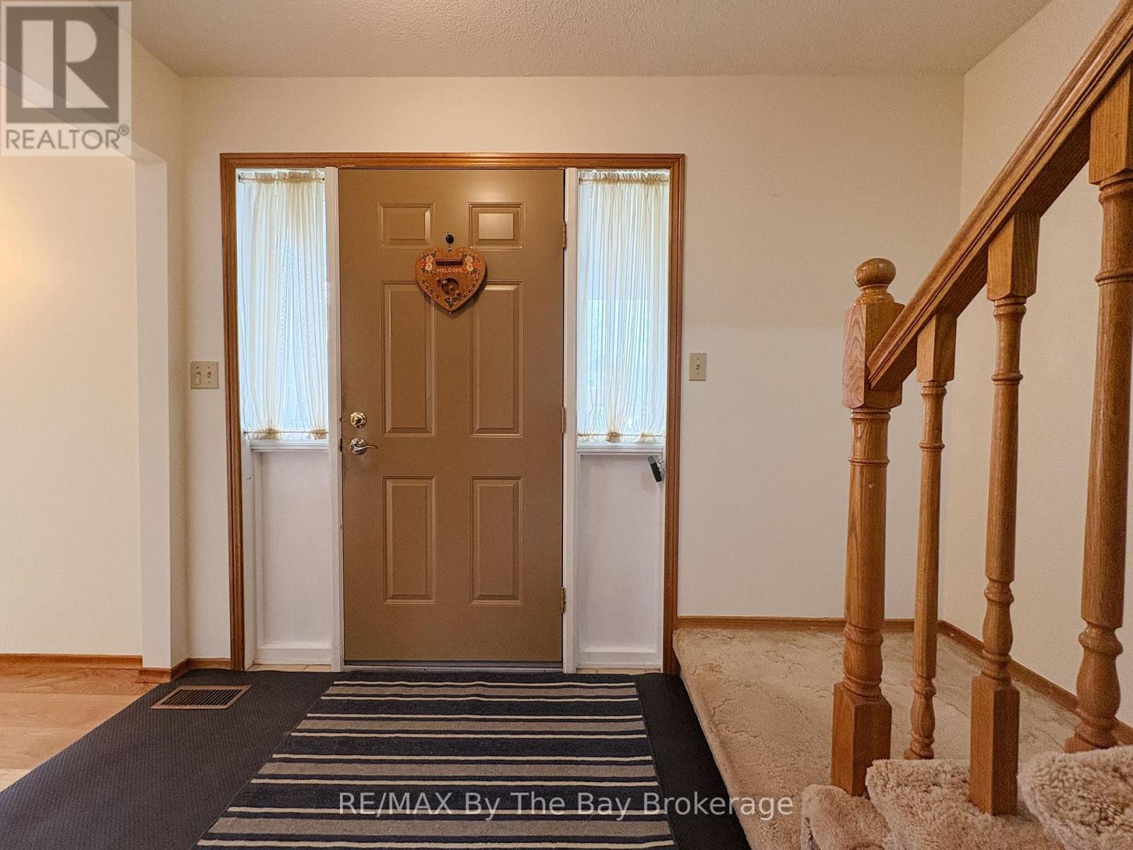 213 Sunnidale Street, Clearview (Stayner), Ontario  L0M 1S0 - Photo 2 - S13021158