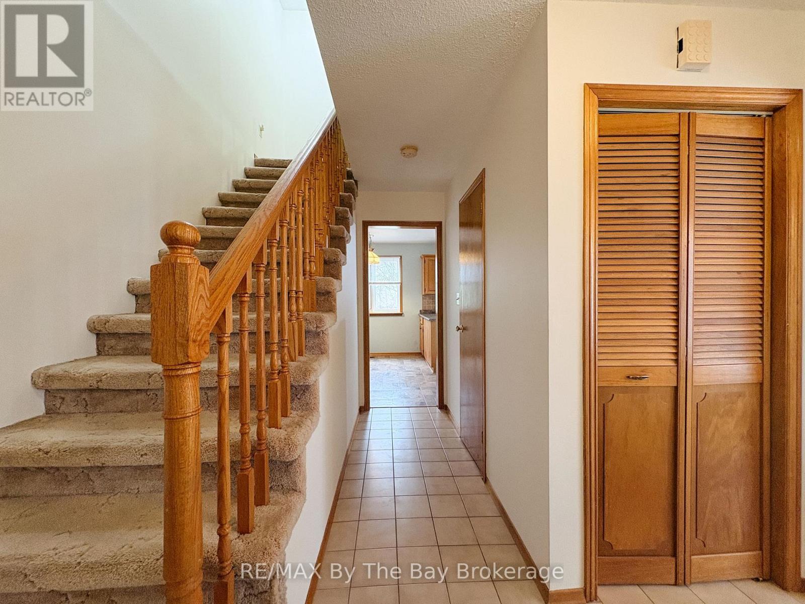 213 Sunnidale Street, Clearview (Stayner), Ontario  L0M 1S0 - Photo 3 - S13021158