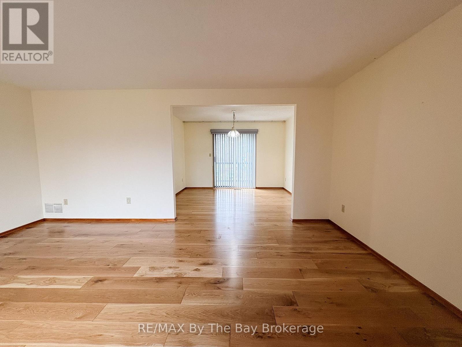 213 Sunnidale Street, Clearview (Stayner), Ontario  L0M 1S0 - Photo 6 - S13021158