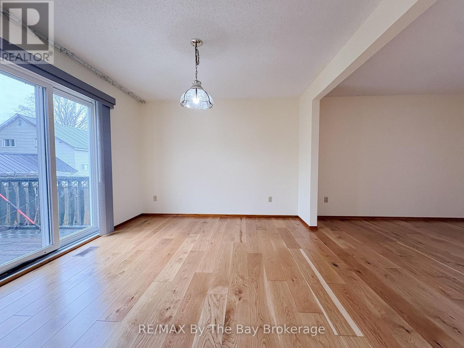 213 Sunnidale Street, Clearview (Stayner), Ontario  L0M 1S0 - Photo 8 - S13021158