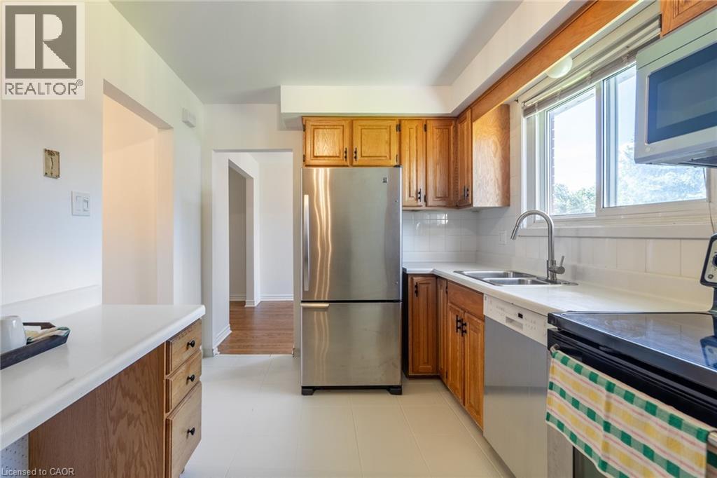 9 Dianne Court, Hamilton, Ontario  L8T 2T6 - Photo 14 - 40822529