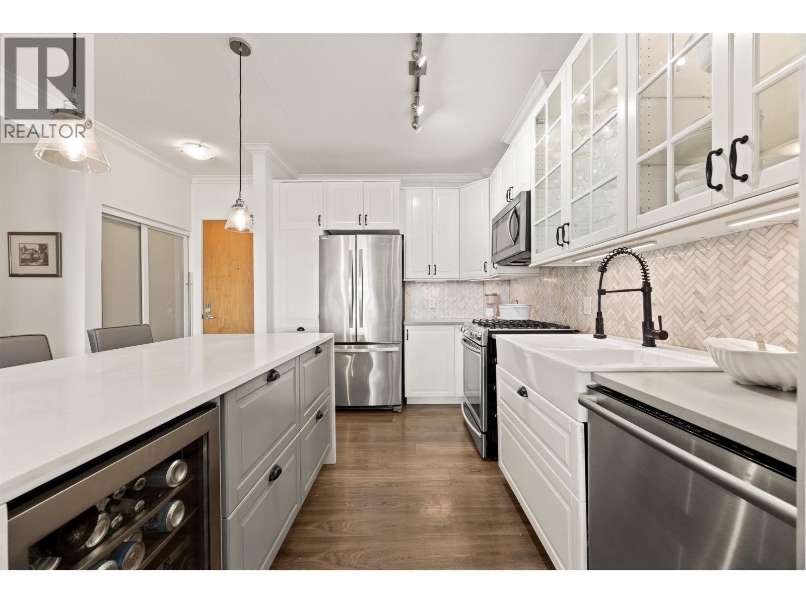 307 530 Raven Woods Drive, North Vancouver, British Columbia  V7G 2T5 - Photo 6 - R3113323