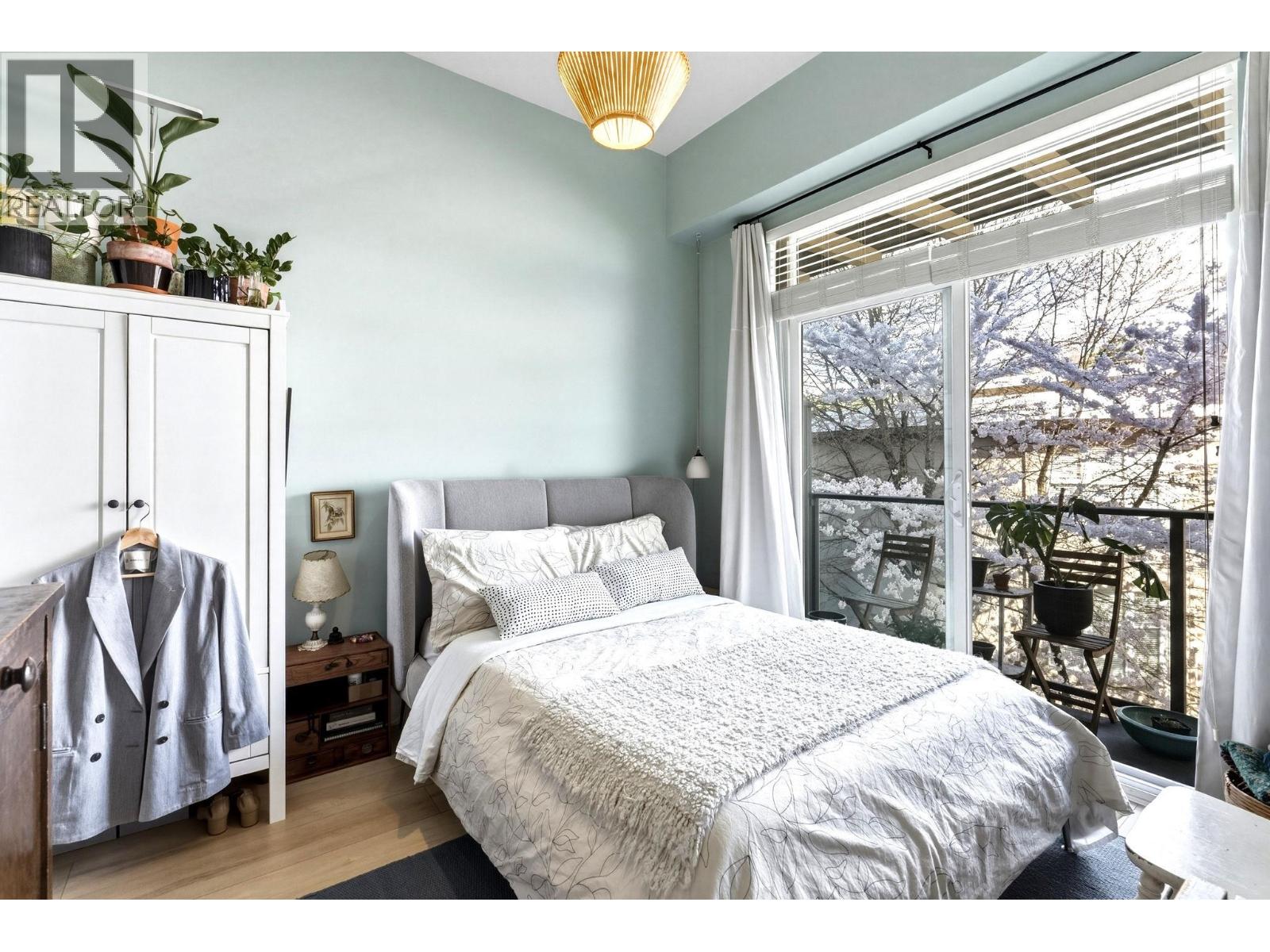 403 2957 Glen Drive, Coquitlam, British Columbia  V3B 0B5 - Photo 10 - R3113364